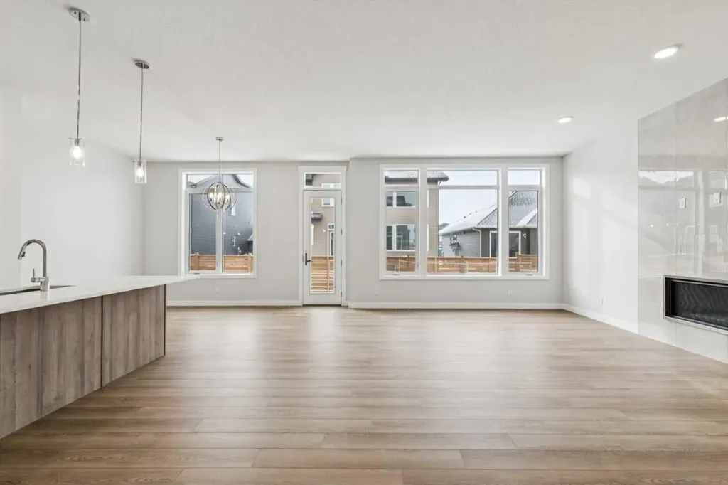 261 Dawson Wharf Crescent Chestermere AB T1X2X5