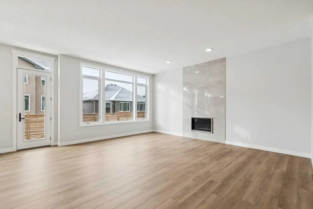 261 Dawson Wharf Crescent Chestermere AB T1X2X5