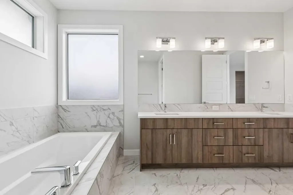 261 Dawson Wharf Crescent Chestermere AB T1X2X5