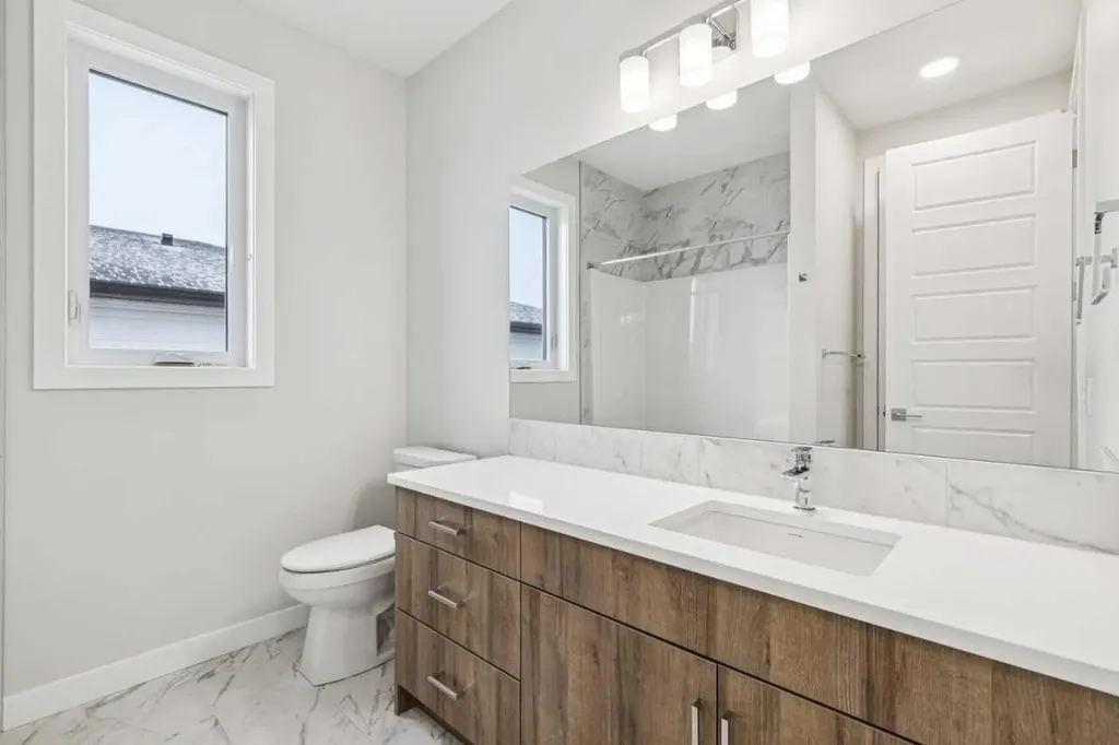 261 Dawson Wharf Crescent Chestermere AB T1X2X5