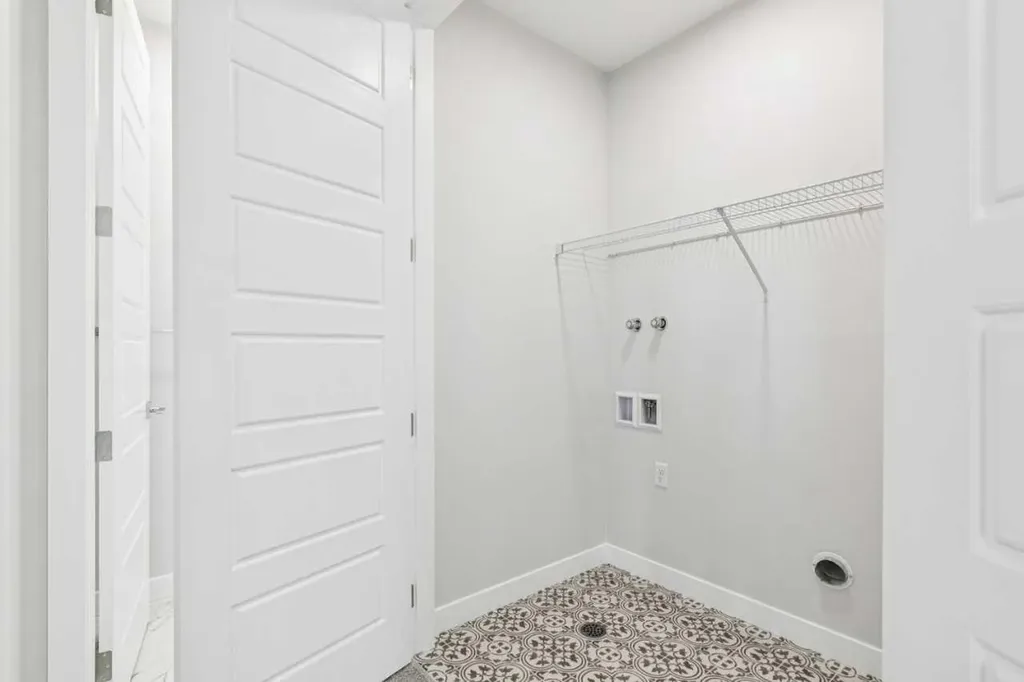 261 Dawson Wharf Crescent Chestermere AB T1X2X5