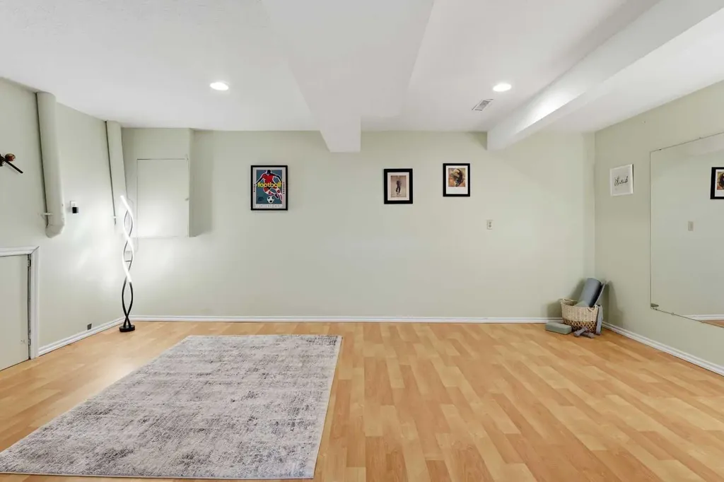 35 Ray Avenue Red Deer AB T4P 3B9