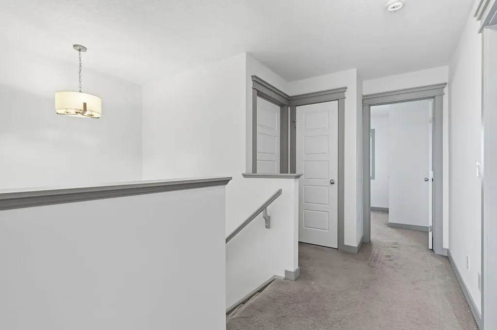 11 Evanscrest Way NW Calgary AB T3P0R4