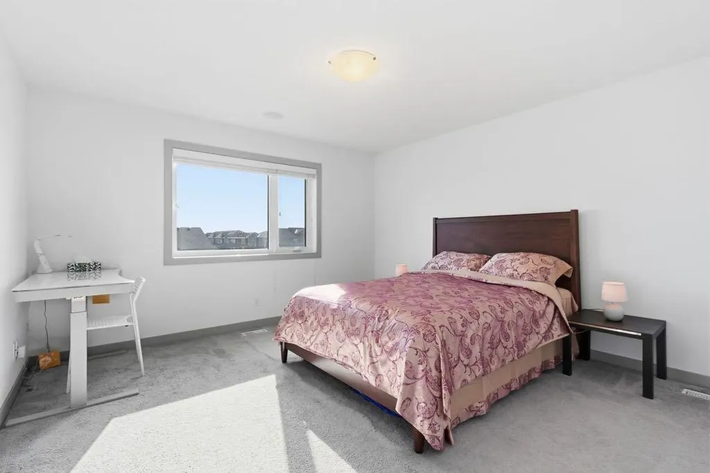 11 Evanscrest Way NW Calgary AB T3P0R4