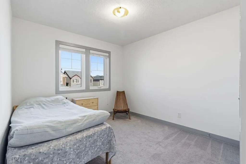 11 Evanscrest Way NW Calgary AB T3P0R4
