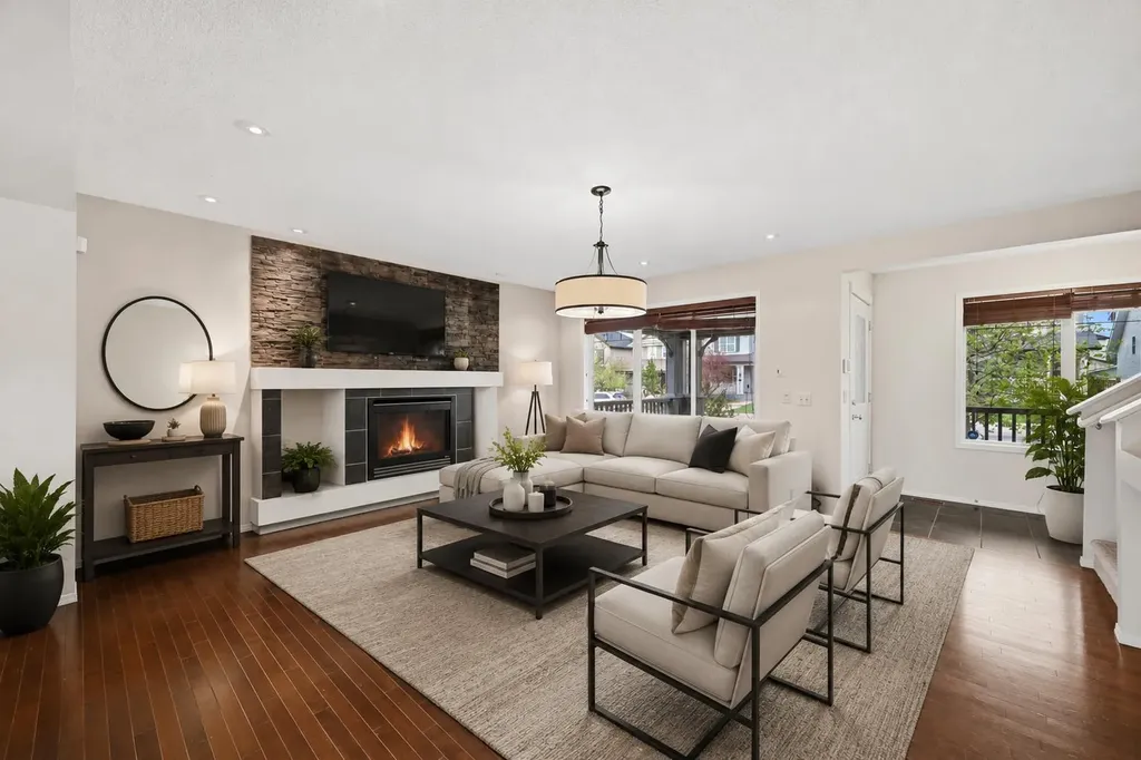 646 Everridge Drive SW Calgary AB T2Y4w5