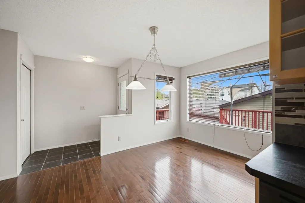 646 Everridge Drive SW Calgary AB T2Y4w5