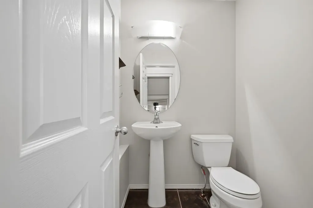646 Everridge Drive SW Calgary AB T2Y4w5