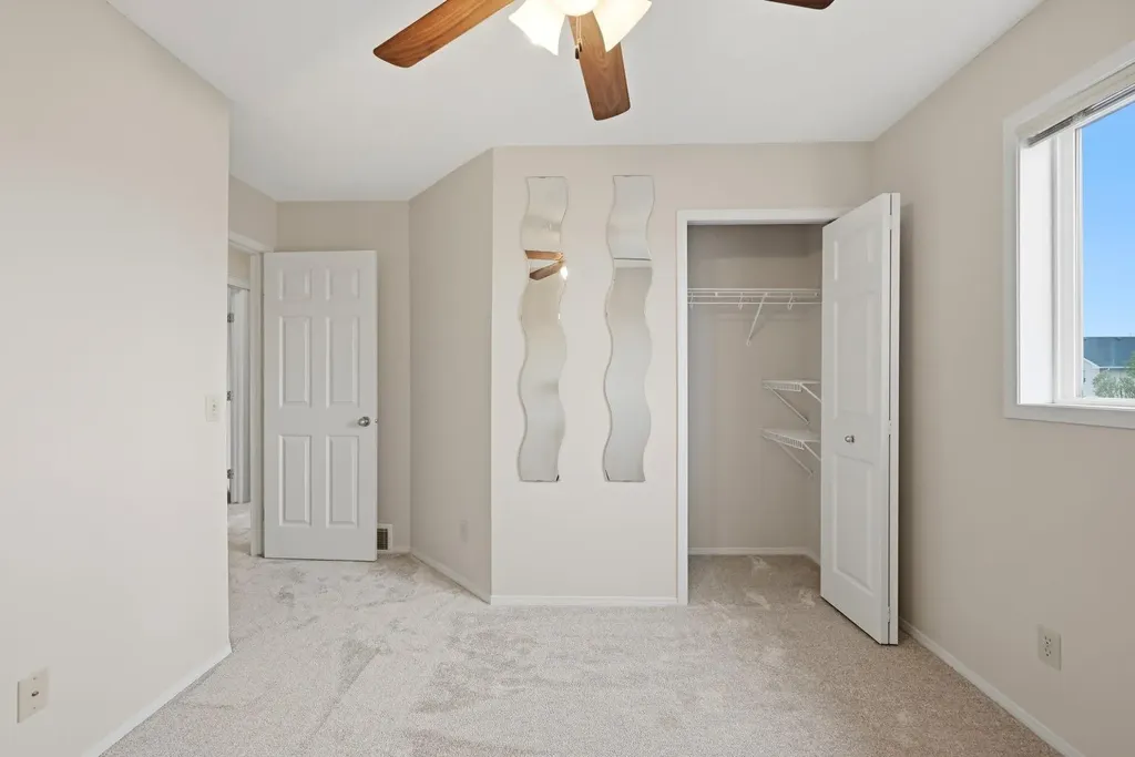 646 Everridge Drive SW Calgary AB T2Y4w5