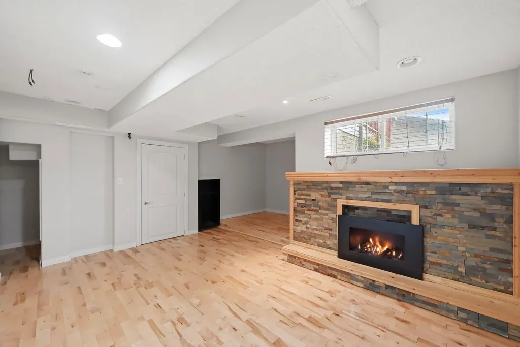 646 Everridge Drive SW Calgary AB T2Y4w5