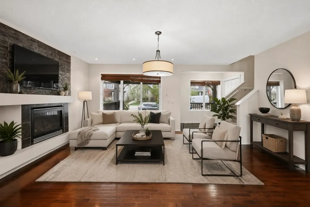 646 Everridge Drive SW Calgary AB T2Y4w5