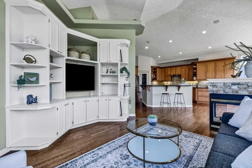 133 Valley Creek Place NW Calgary AB T3V 5B1