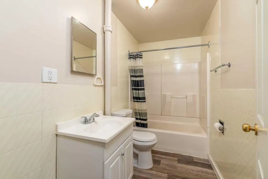 4709 50 Street Lloydminster SK S9V 0M6