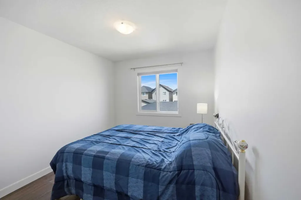 78 Belvedere Avenue SE Calgary AB T2A7G5