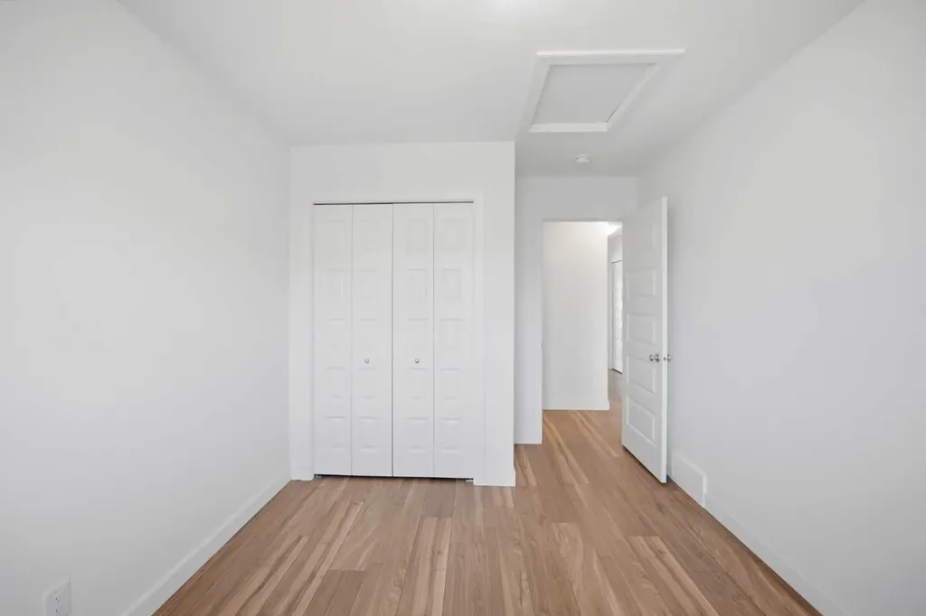 78 Belvedere Avenue SE Calgary AB T2A7G5