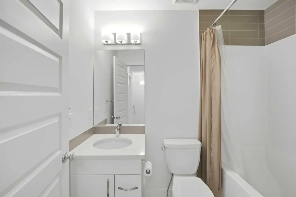 78 Belvedere Avenue SE Calgary AB T2A7G5