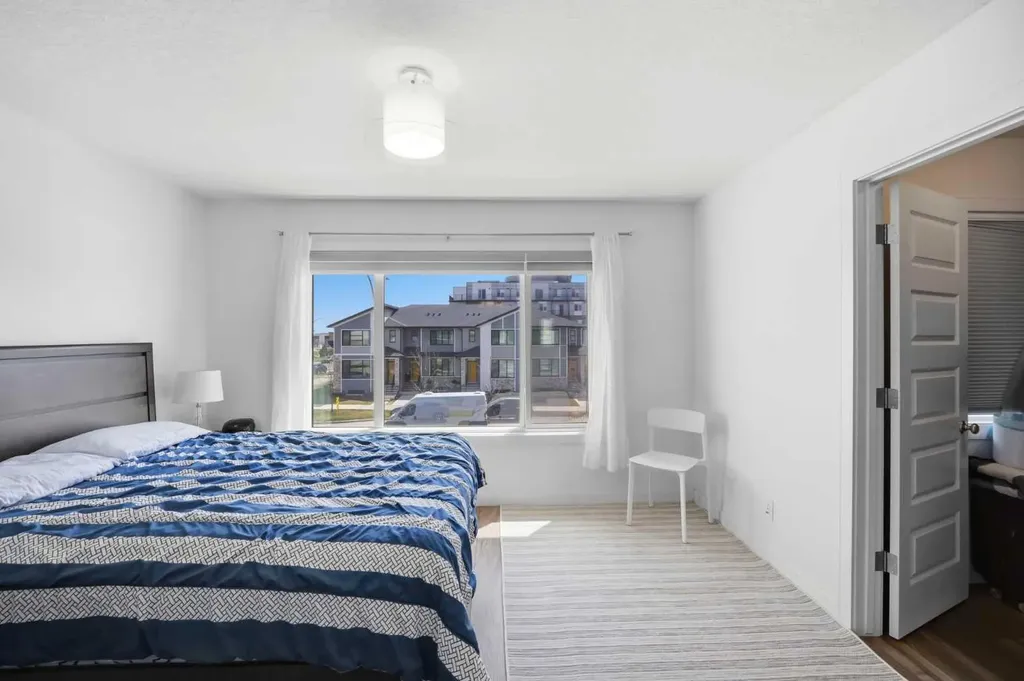 78 Belvedere Avenue SE Calgary AB T2A7G5
