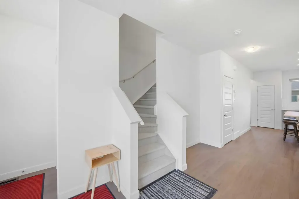 78 Belvedere Avenue SE Calgary AB T2A7G5