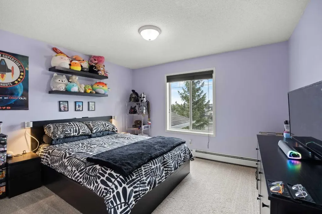 9 Country Village Bay NE Calgary AB T3K 5J8