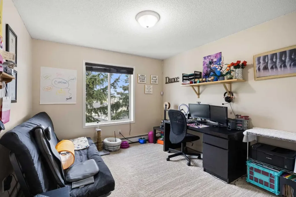 9 Country Village Bay NE Calgary AB T3K 5J8