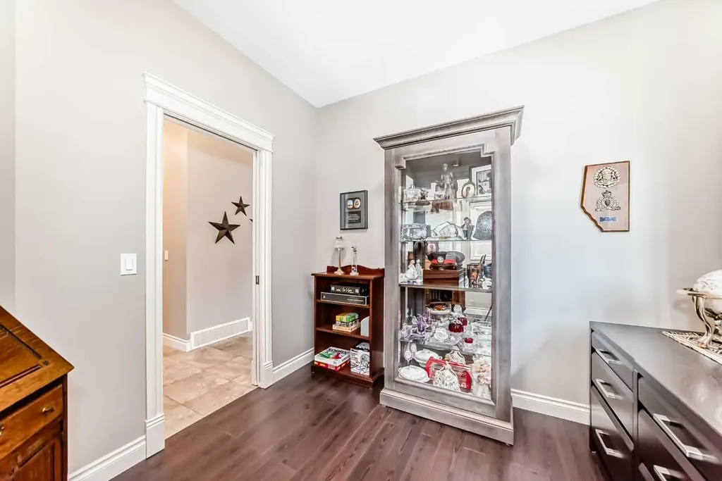 1449 Ravenscroft Avenue SE Airdrie AB T4A 0L7