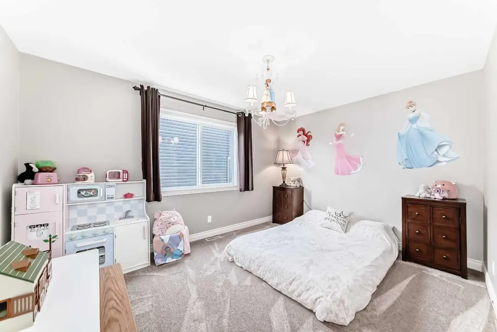 1449 Ravenscroft Avenue SE Airdrie AB T4A 0L7