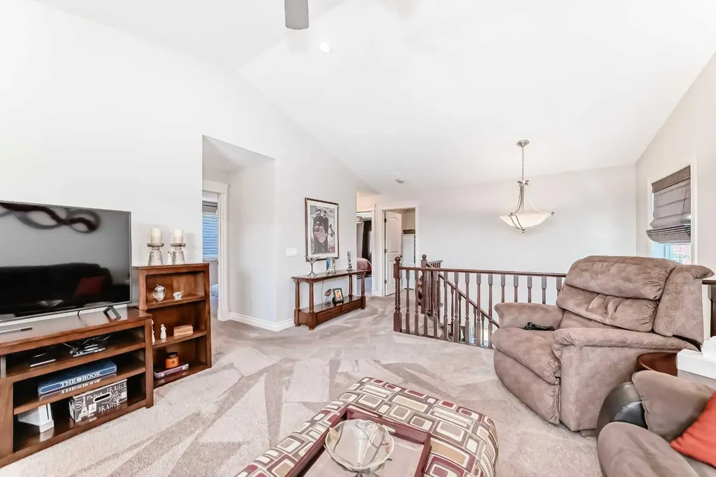 1449 Ravenscroft Avenue SE Airdrie AB T4A 0L7