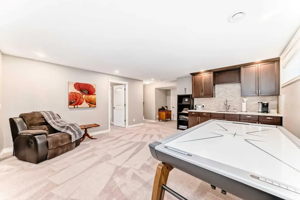 1449 Ravenscroft Avenue SE Airdrie AB T4A 0L7