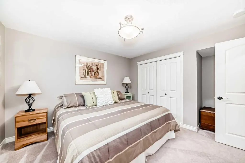 1449 Ravenscroft Avenue SE Airdrie AB T4A 0L7