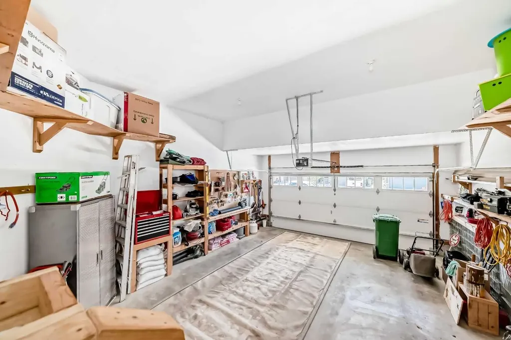 1449 Ravenscroft Avenue SE Airdrie AB T4A 0L7