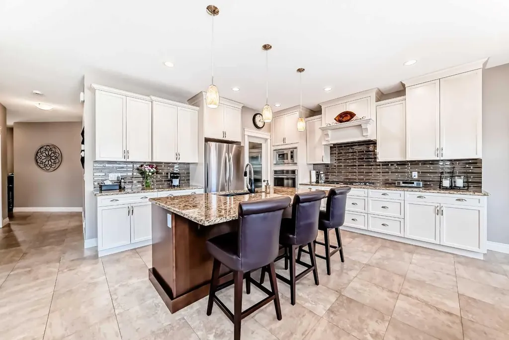 1449 Ravenscroft Avenue SE Airdrie AB T4A 0L7