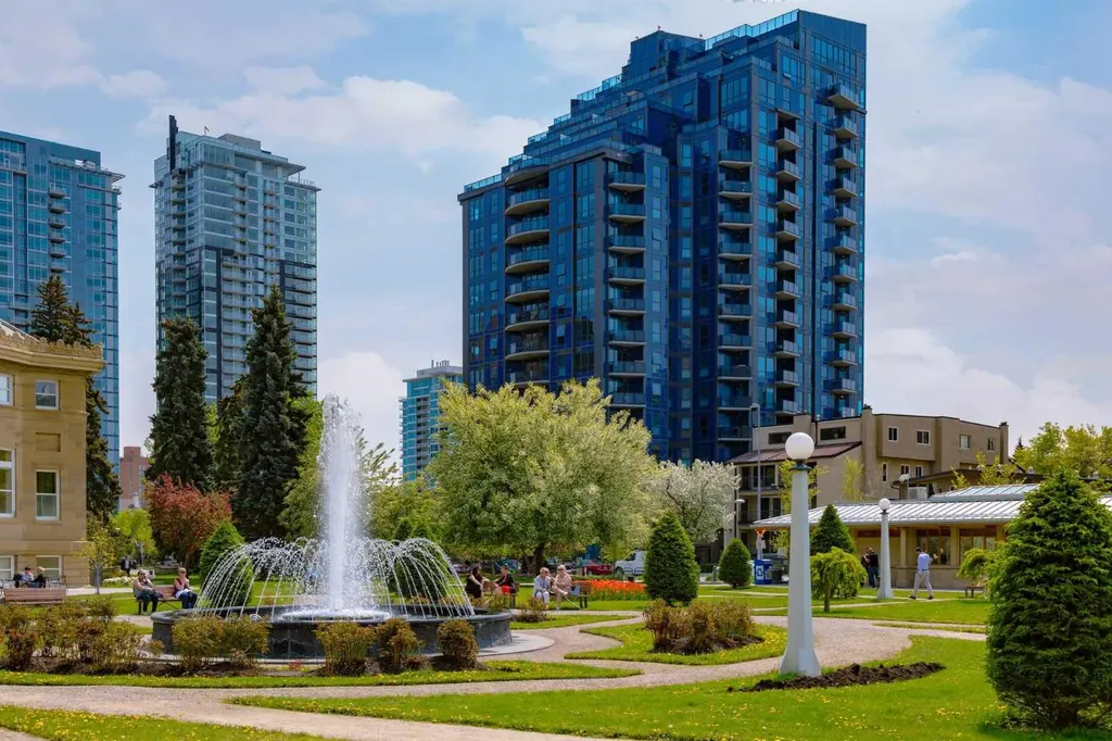 303 13 Avenue SW Calgary AB T2R 0K3