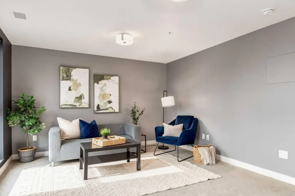 303 13 Avenue SW Calgary AB T2R 0K3