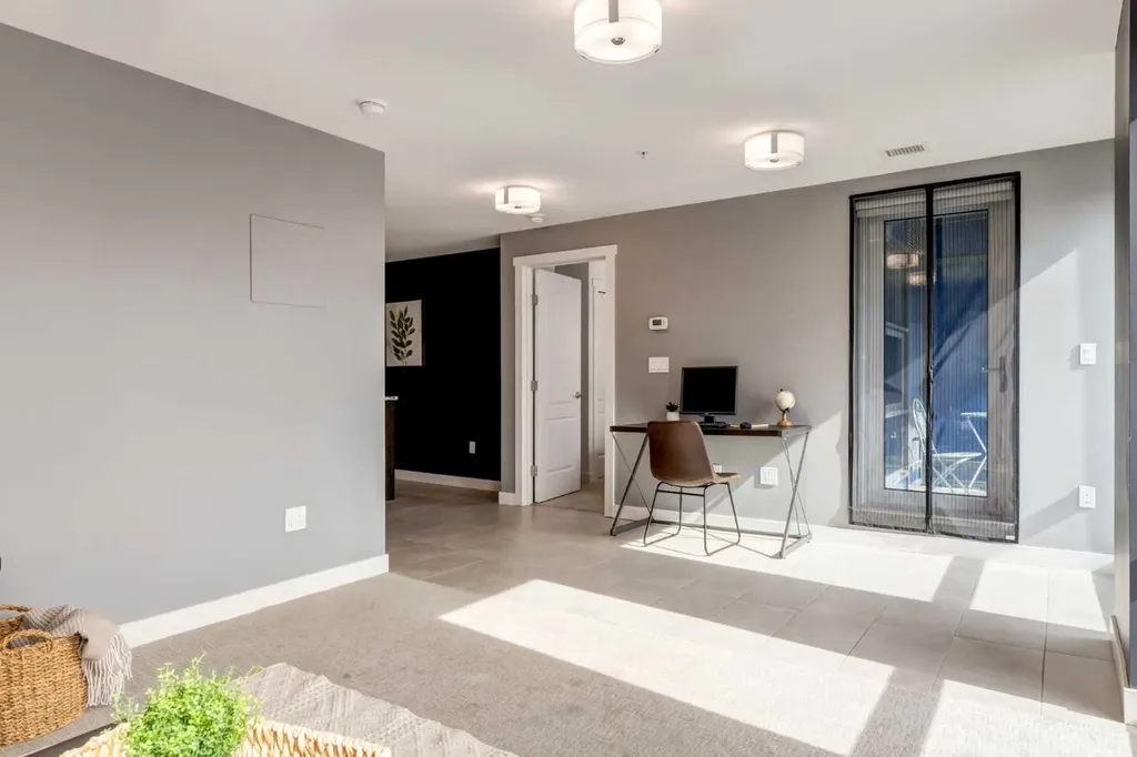 303 13 Avenue SW Calgary AB T2R 0K3