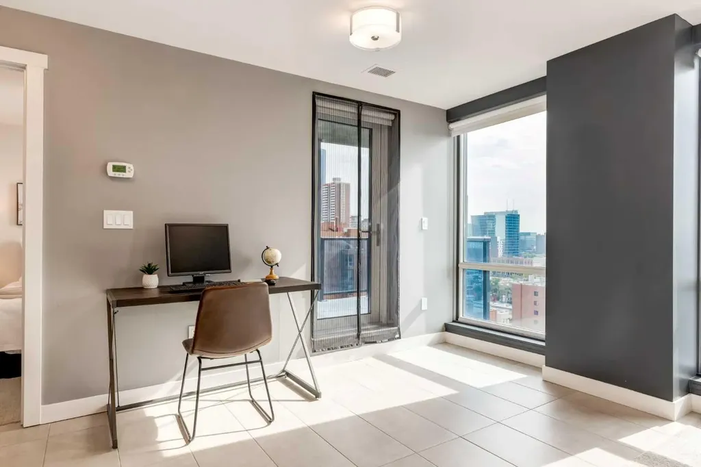 303 13 Avenue SW Calgary AB T2R 0K3