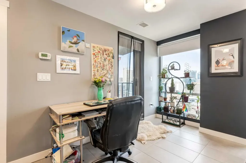 303 13 Avenue SW Calgary AB T2R 0K3