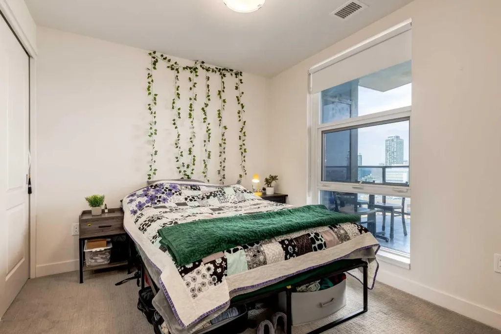 303 13 Avenue SW Calgary AB T2R 0K3