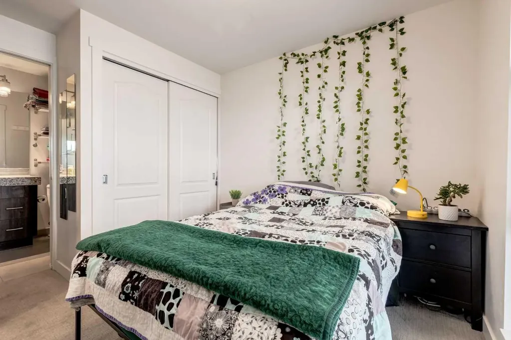 303 13 Avenue SW Calgary AB T2R 0K3