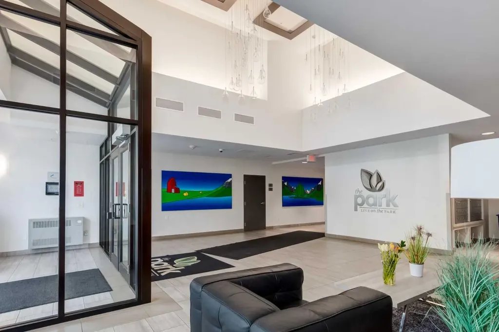 303 13 Avenue SW Calgary AB T2R 0K3