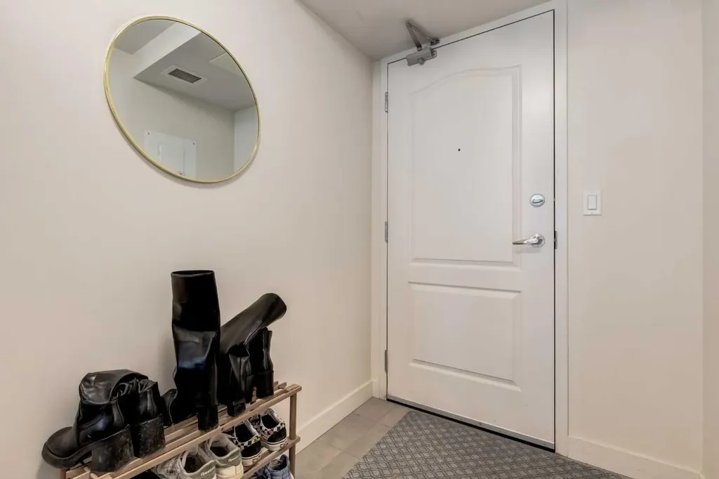 303 13 Avenue SW Calgary AB T2R 0K3