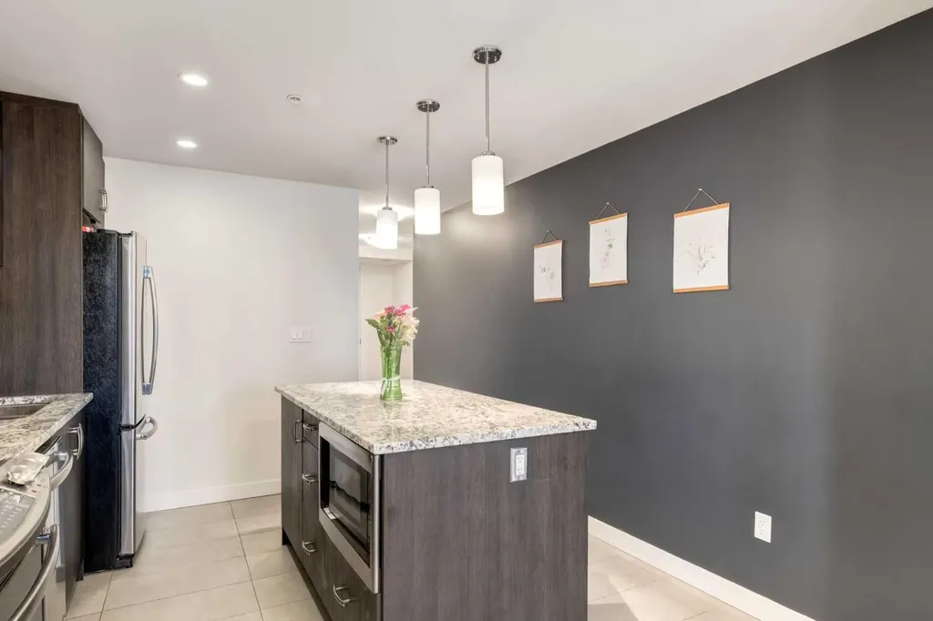 303 13 Avenue SW Calgary AB T2R 0K3