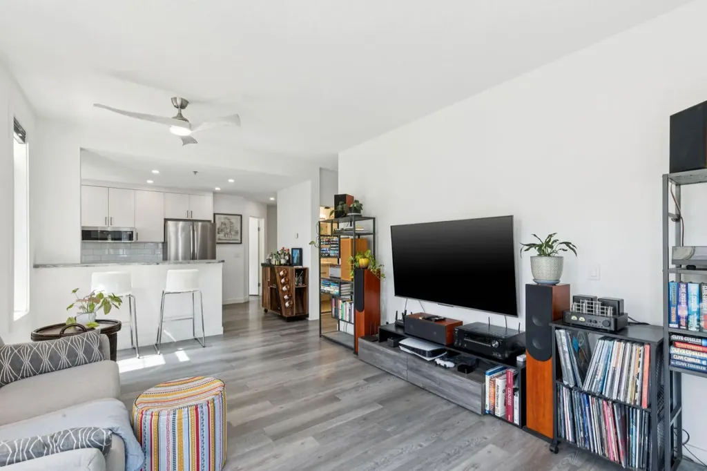 1000 15 Avenue SW Calgary AB T2R 0S6