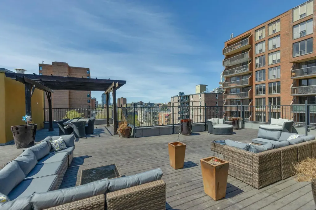 1000 15 Avenue SW Calgary AB T2R 0S6