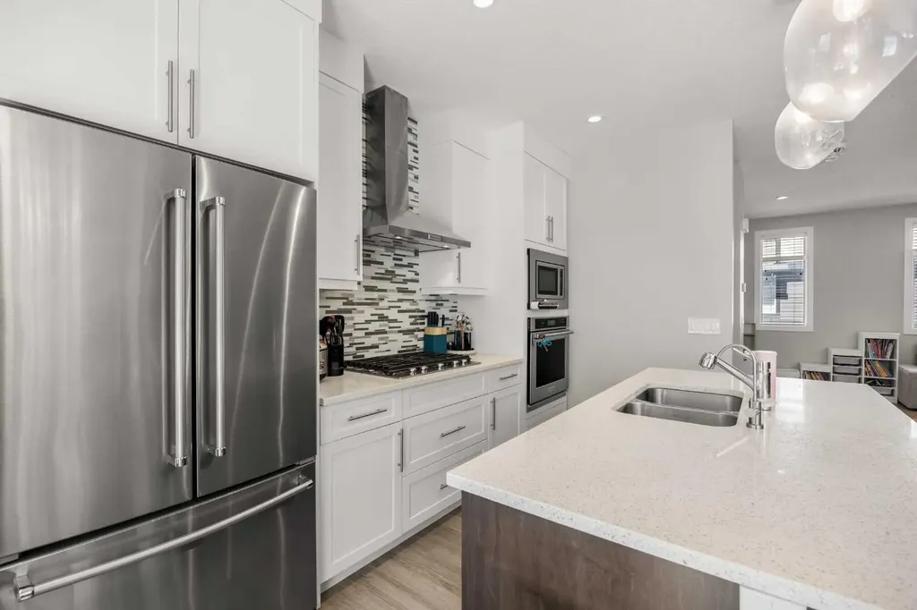 309 Wentworth Row SW Calgary AB T3H 1W7