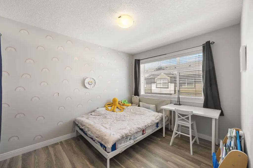 309 Wentworth Row SW Calgary AB T3H 1W7