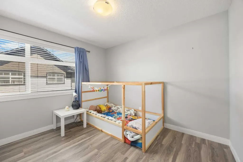 309 Wentworth Row SW Calgary AB T3H 1W7