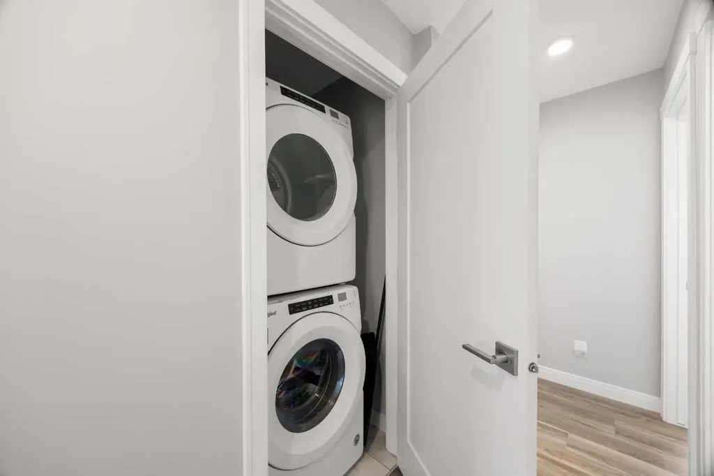 309 Wentworth Row SW Calgary AB T3H 1W7