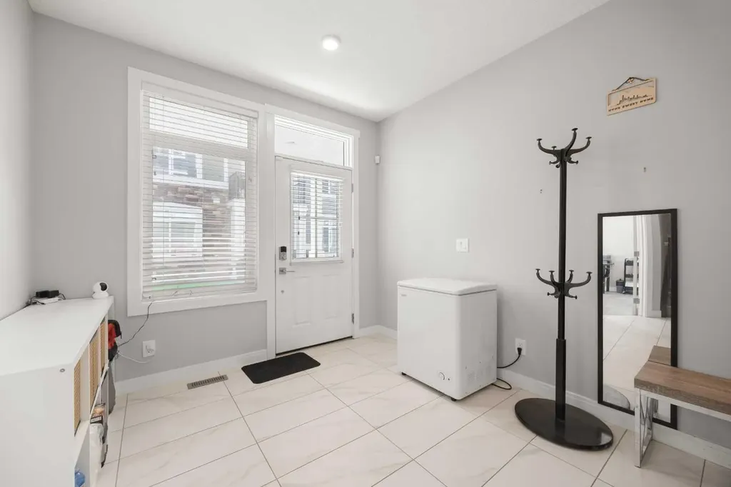 309 Wentworth Row SW Calgary AB T3H 1W7