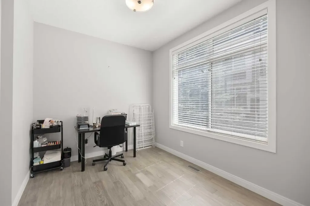 309 Wentworth Row SW Calgary AB T3H 1W7