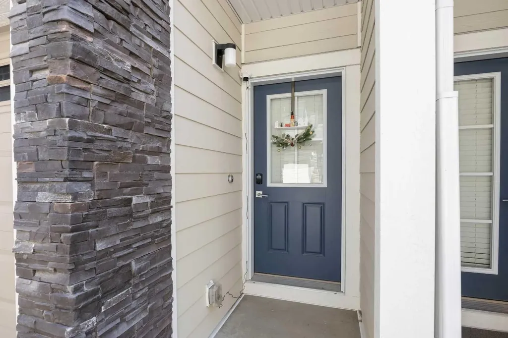 309 Wentworth Row SW Calgary AB T3H 1W7